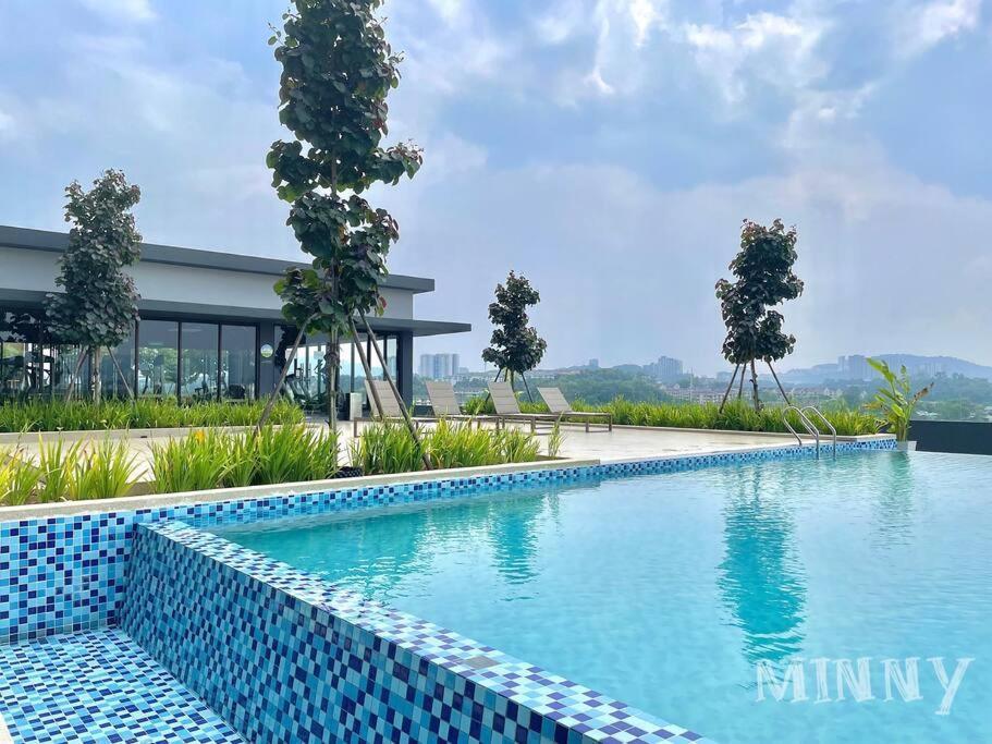 Netizen Near Mrt Couple Balcony Suite #31 Kampong Bukit Dukong Exteriér fotografie